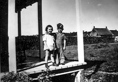 Nicole Rowan et Jean-Claude Foisy en 1940